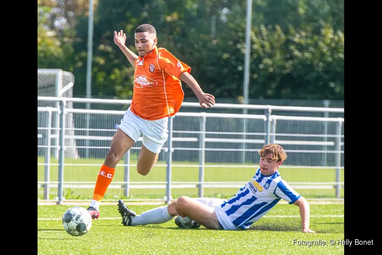 Dominic van Zundert maakt stap van Jong TEC naar eerste selectie